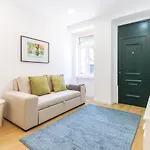 Portucale ! Stylish Campo Ourique Appartamento Lisbona