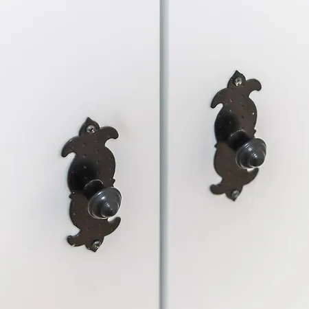 Portucale ! Stylish Campo Ourique Appartamento