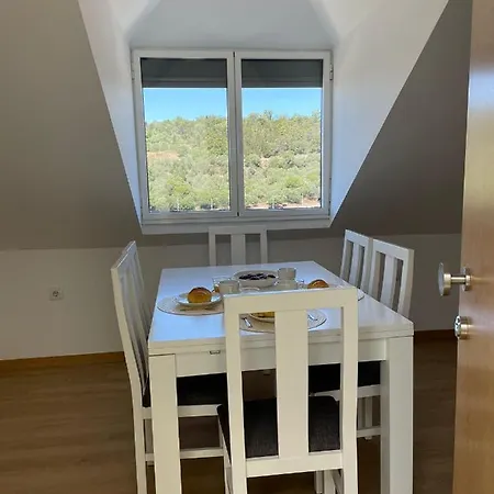 Portucale ! Stylish Campo Ourique *