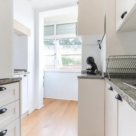 Apartment Portucale ! Stylish Campo Ourique *
