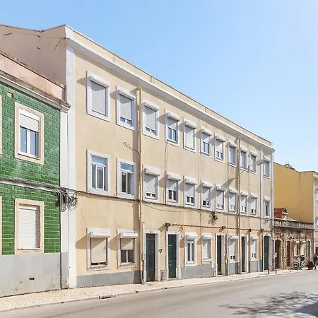Apartamento Portucale ! Stylish Campo Ourique Lisboa