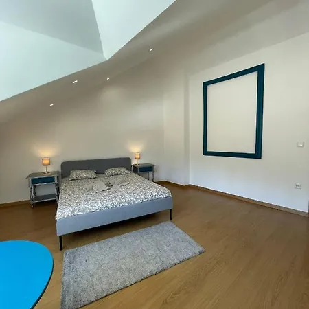 Portucale ! Stylish Campo Ourique Apartamento *