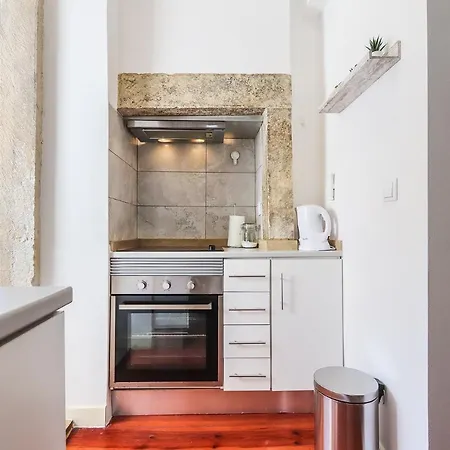 Apartment Portucale ! Stylish Campo Ourique Lisbon